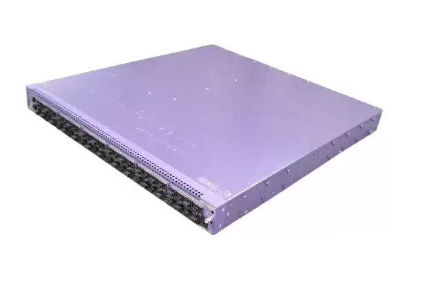 Extreme Network 17104 Summit X670 Series 48-Ports 10GbE SFP+ Rack Mountable Layer 3 Managed Network Switch