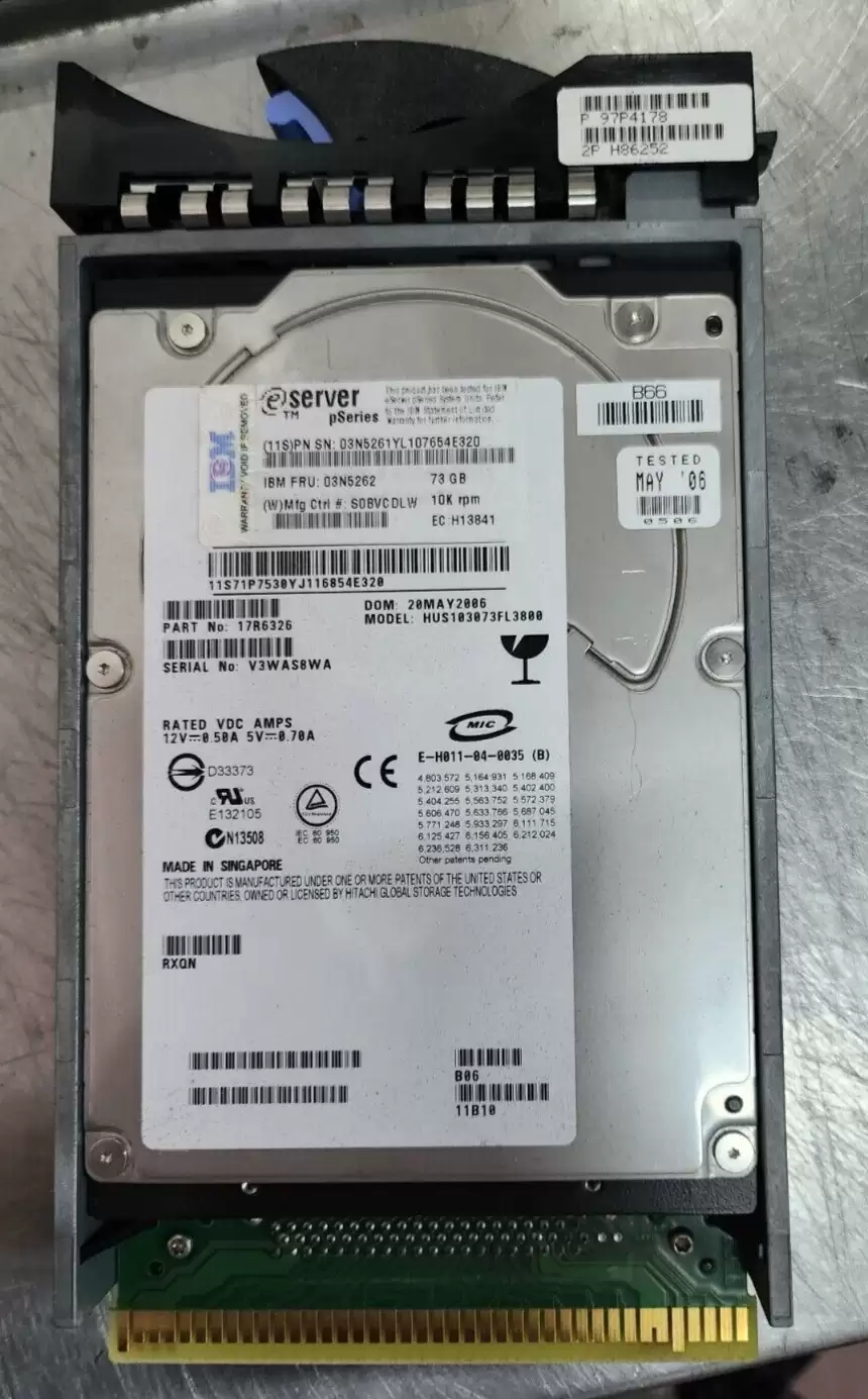 IBM 03N5262 73GB Ultra-320 SCSI 80-Pin 10000RPM 8MB Cache 3.5-inch Internal Hard Drive