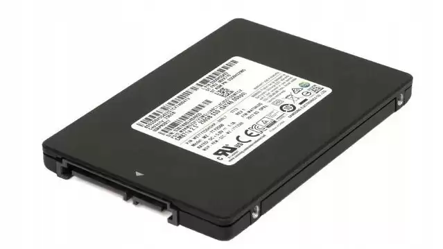 Samsung MZ7TY256HDHP-000L1 CM871a Series 256GB SATA 6Gb/s TLC 2.5-inch Solid State Drive