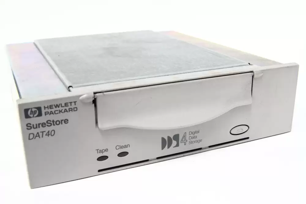 HPE C5686A SureStore DAT40I 20GB (Native) / 40GB (Compressed) DDS-4 Ultra Wide SCSI LVD Internal Tape Drive