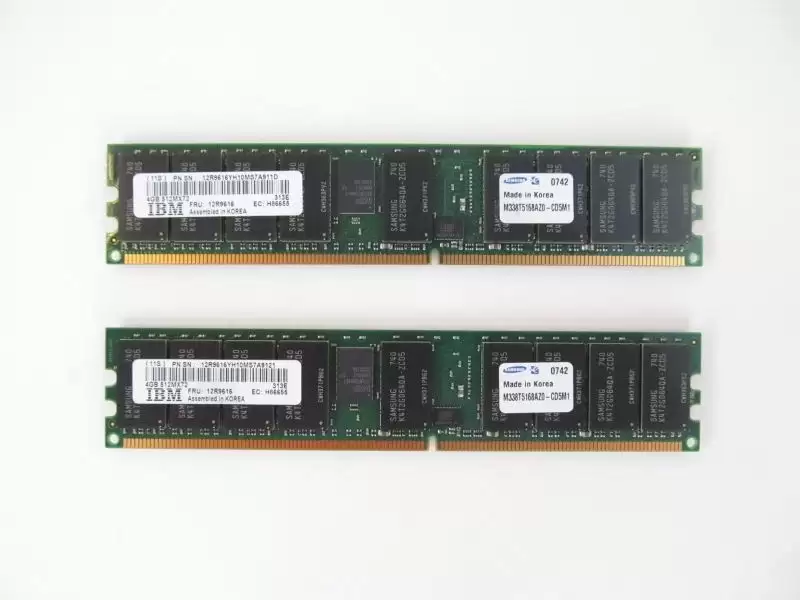 IBM 4477-9406 8GB 533MHz DDR2 PC2-4200 ECC Registered CL4 276-Pin DIMM 1.8V Dual Rank X8 Memory Module