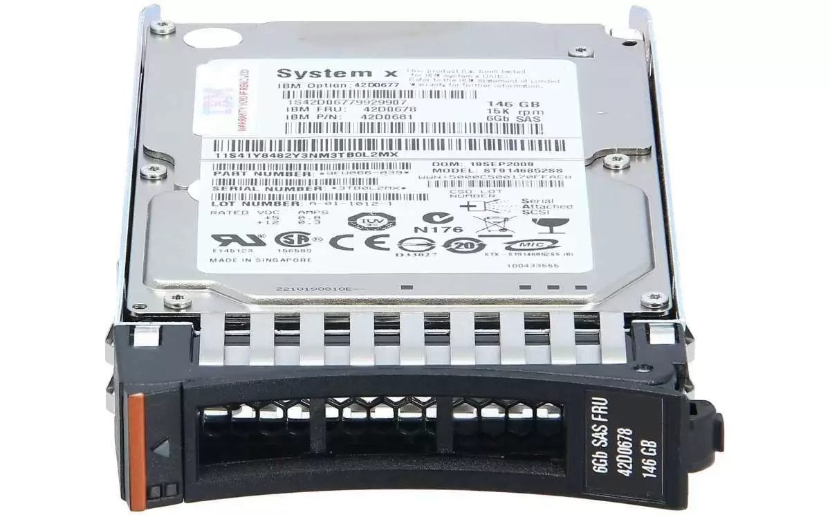 IBM 42D0677 146GB SAS 6Gb/s 15000RPM 2.5inch Internal Hard Drive with Tray for System x