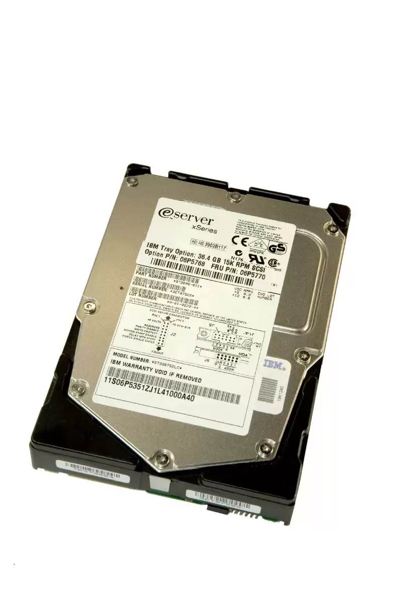 IBM 06P5768 36.4GB Ultra-320 SCSI 80-Pin Hot Swap 15000RPM 3.5-inch Internal Hard Drive with Tray