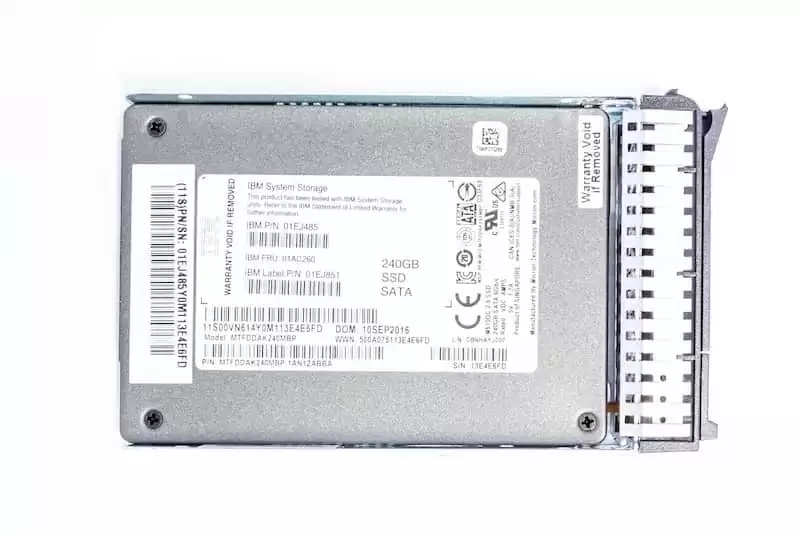IBM 01AC260 240GB SATA 6Gb/s 2.5-inch Solid State Drive