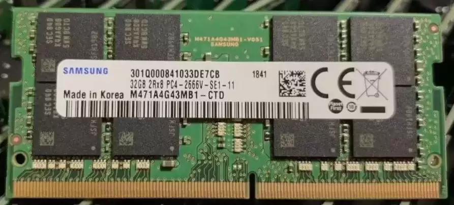 Samsung M474A4G43MB1-CTD 32GB 2666MHz DDR4 PC4-21300 ECC Unbuffered CL19 260-Pin SoDIMM 1.2V Dual Rank Memory Module